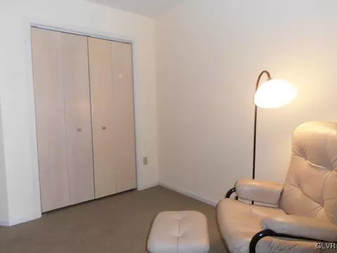 3446 Park Pl, Bethlehem, PA 18017 photo 9