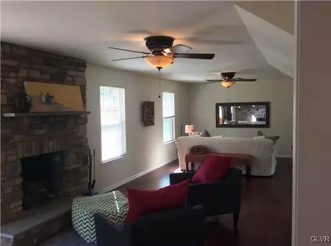368 Devonshire Dr, Bethlehem, PA 18017 photo 9