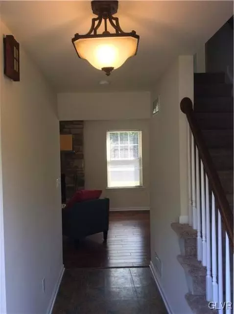 368 Devonshire Dr, Bethlehem, PA 18017 photo 6