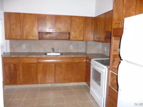 336 E North St, Bethlehem, PA 18018 photo 5