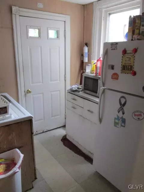 425 Maple St, Bethlehem, PA 18018 photo 5