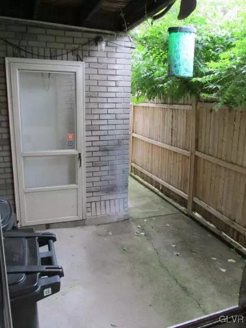 425 Maple St, Bethlehem, PA 18018 photo 9
