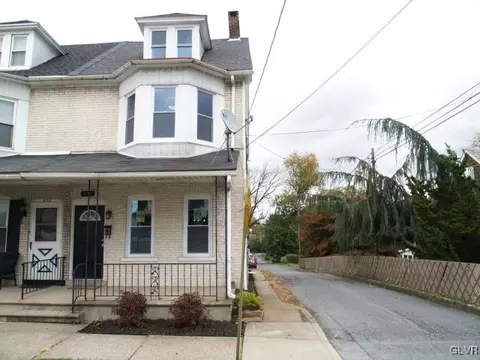 820 Maple St, Bethlehem, PA 18018 photo 1