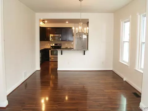 820 Maple St, Bethlehem, PA 18018 photo 5
