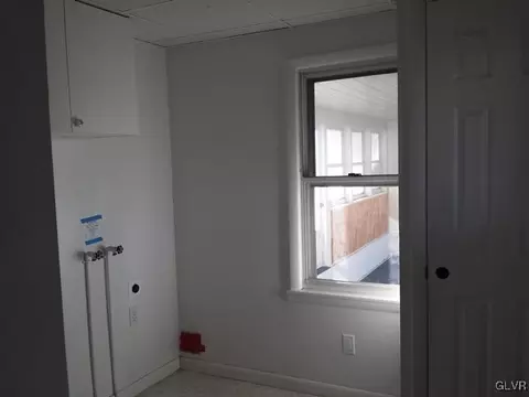 514 Laurel St, Bethlehem, PA 18018 photo 6