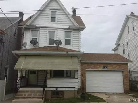 33 E Oak St, Hazleton, PA 18201 photo 1
