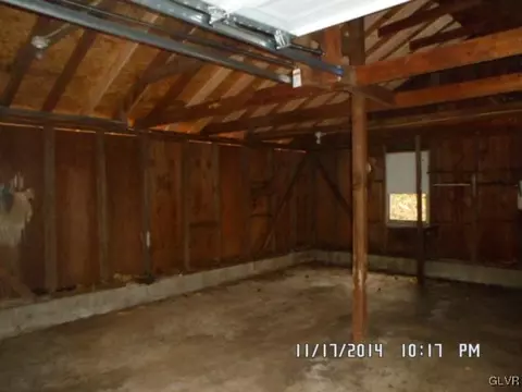 928 E Macada Rd, Bethlehem, PA 18017 photo 5