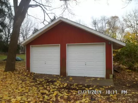 928 E Macada Rd, Bethlehem, PA 18017 photo 4