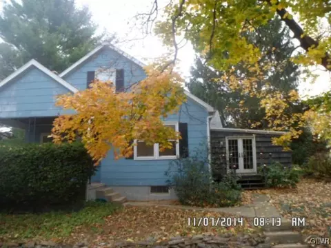 928 E Macada Rd, Bethlehem, PA 18017 photo 2