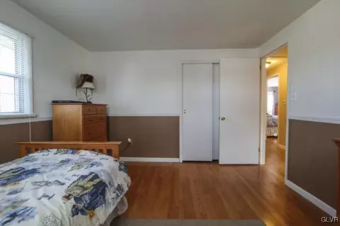 205 E Saucon St, Hellertown, PA 18055 photo 23