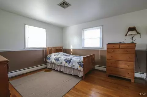 205 E Saucon St, Hellertown, PA 18055 photo 22
