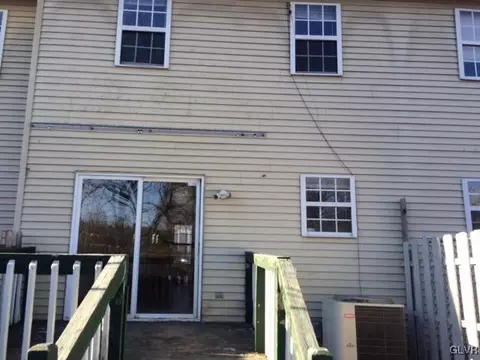 509 Old Forge Dr, Bath, PA 18014 photo 10