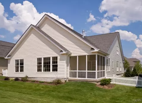 1009 Resolution Dr, Bethlehem, PA 18017 photo 6
