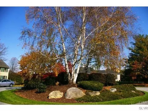 4412 Commonwealth Dr, Macungie Twp, PA 18049 photo 9