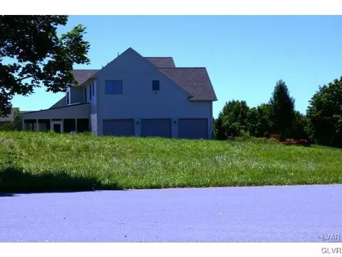 4412 Commonwealth Dr, Macungie Twp, PA 18049 photo 8