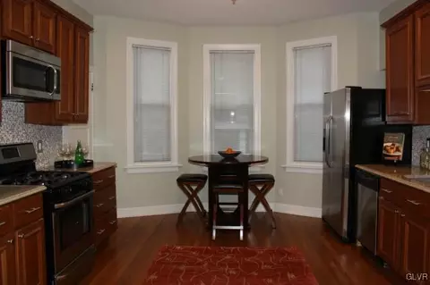 1367 Main St, Hellertown, PA 18055 photo 6