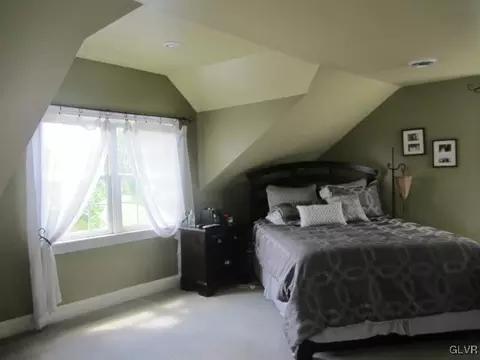 5493 Texas Rd, Macungie, PA 18062 photo 8