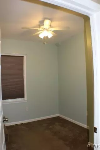 135 E Northampton St, Bath, PA 18014 photo 16