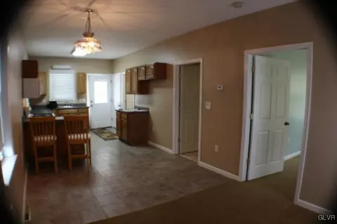 135 E Northampton St, Bath, PA 18014 photo 3