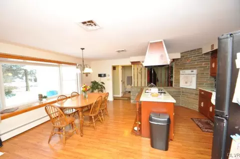 2192 W Dell Rd, Bath, PA 18014 photo 10