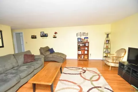 2192 W Dell Rd, Bath, PA 18014 photo 5