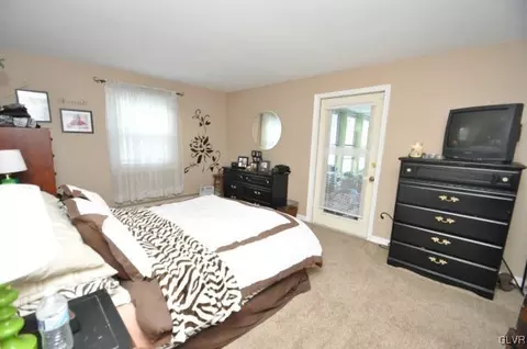 2192 W Dell Rd, Bath, PA 18014 photo 15