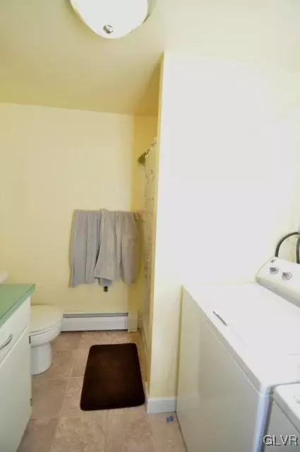 2192 W Dell Rd, Bath, PA 18014 photo 7