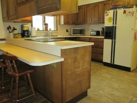 738 Alpha Rd, Wind Gap, PA 18091 photo 11