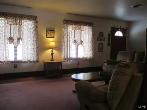 738 Alpha Rd, Wind Gap, PA 18091 photo 5