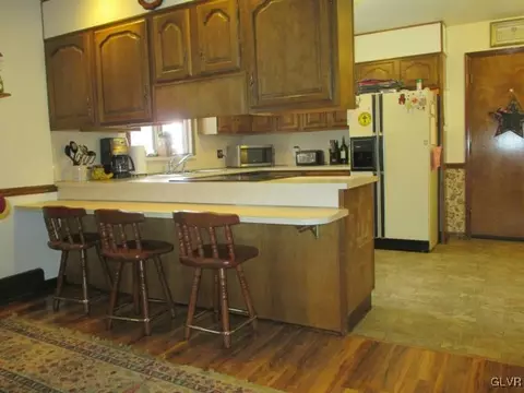 738 Alpha Rd, Wind Gap, PA 18091 photo 10