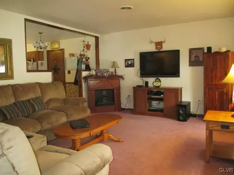 738 Alpha Rd, Wind Gap, PA 18091 photo 7