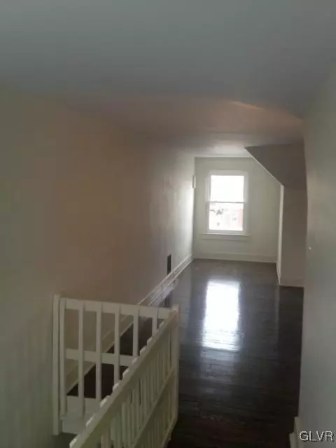 712 Maple St, Bethlehem, PA 18018 photo 32