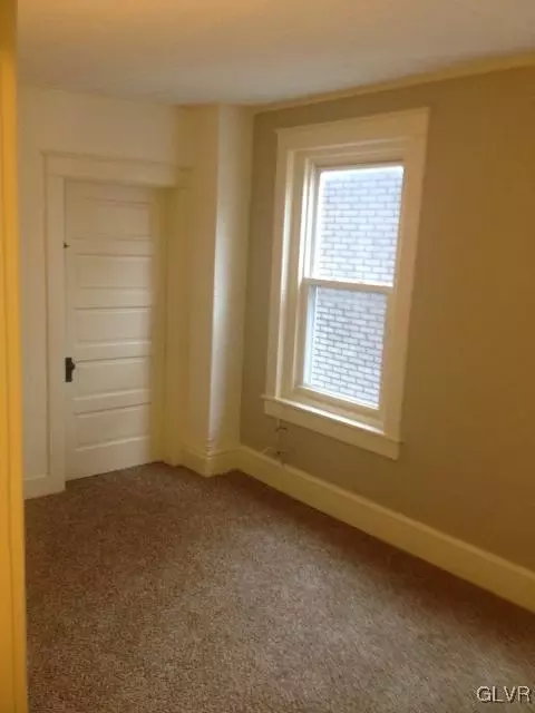 712 Maple St, Bethlehem, PA 18018 photo 38