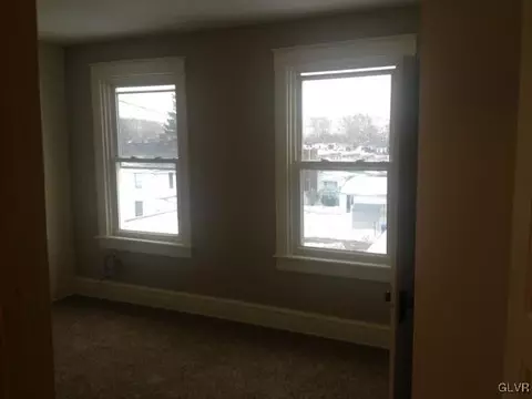 712 Maple St, Bethlehem, PA 18018 photo 43
