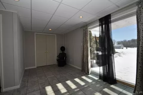 260 E Mountain Rd, Wind Gap, PA 18091 photo 34