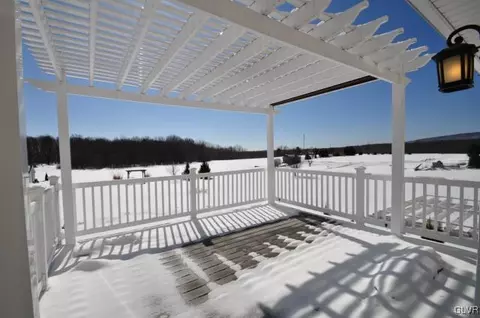 260 E Mountain Rd, Wind Gap, PA 18091 photo 42