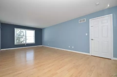 260 E Mountain Rd, Wind Gap, PA 18091 photo 22