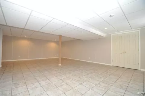 260 E Mountain Rd, Wind Gap, PA 18091 photo 38