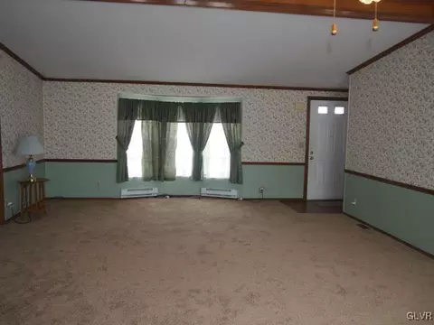 271 Pine Cone Ct, Bath, PA 18014 photo 12