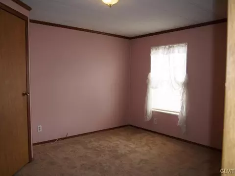271 Pine Cone Ct, Bath, PA 18014 photo 20