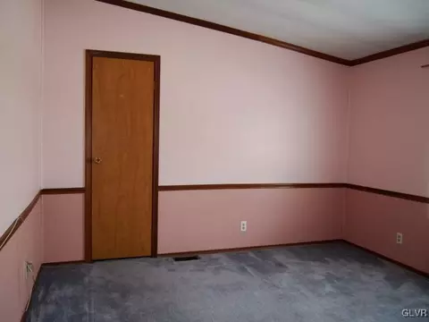 271 Pine Cone Ct, Bath, PA 18014 photo 18