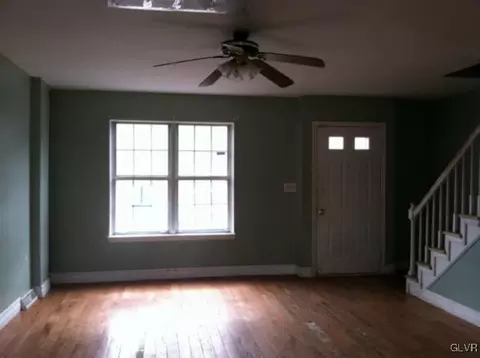 417 Old Forge Dr, Bath, PA 18014 photo 3