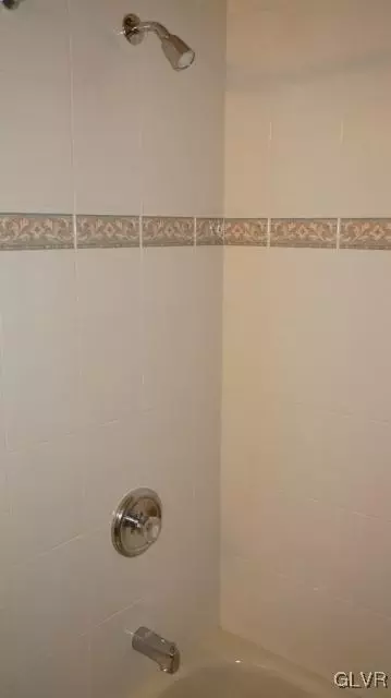 1872 Caryn Dr, Hellertown, PA 18055 photo 35