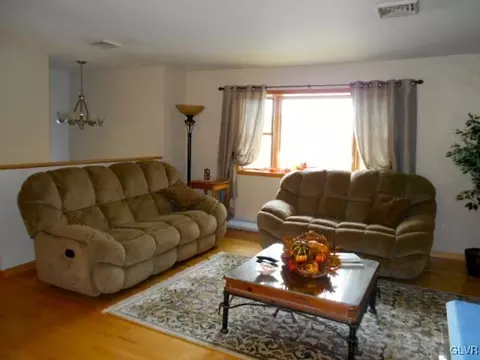 555 Bauer Rd, Bath, PA 18014 photo 16