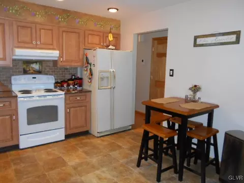 555 Bauer Rd, Bath, PA 18014 photo 9