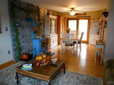 555 Bauer Rd, Bath, PA 18014 photo 20