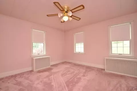 418 Penn St, Bath, PA 18014 photo 15