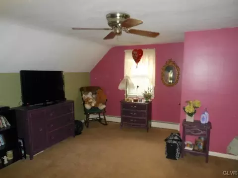 257 E 2nd St, Wind Gap, PA 18091 photo 15