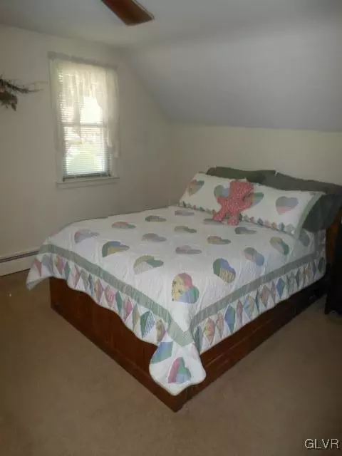 257 E 2nd St, Wind Gap, PA 18091 photo 14