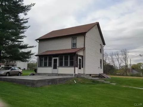 1132 Eck Ln, Coplay, PA 18037 photo 1